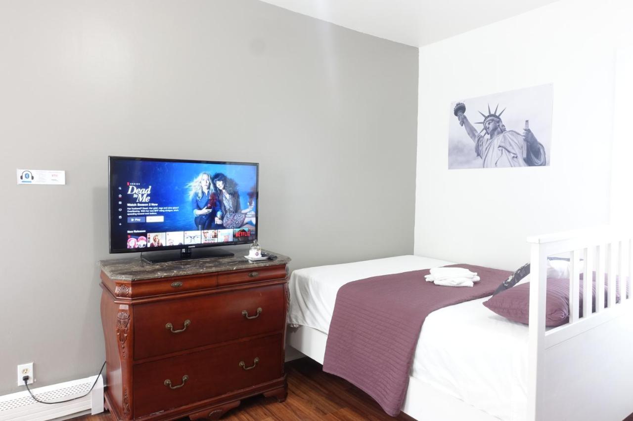 Best Room Nyc✈︎Ewr Layover➤Walk To Nyc Subway Ньюарк Экстерьер фото